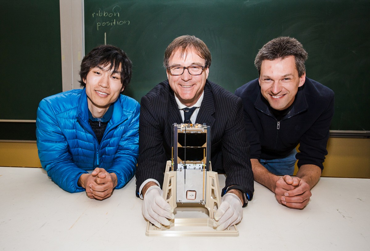 A photo of Jiro Funamoto, Professor Iver Cairns and Wayne Peacock.