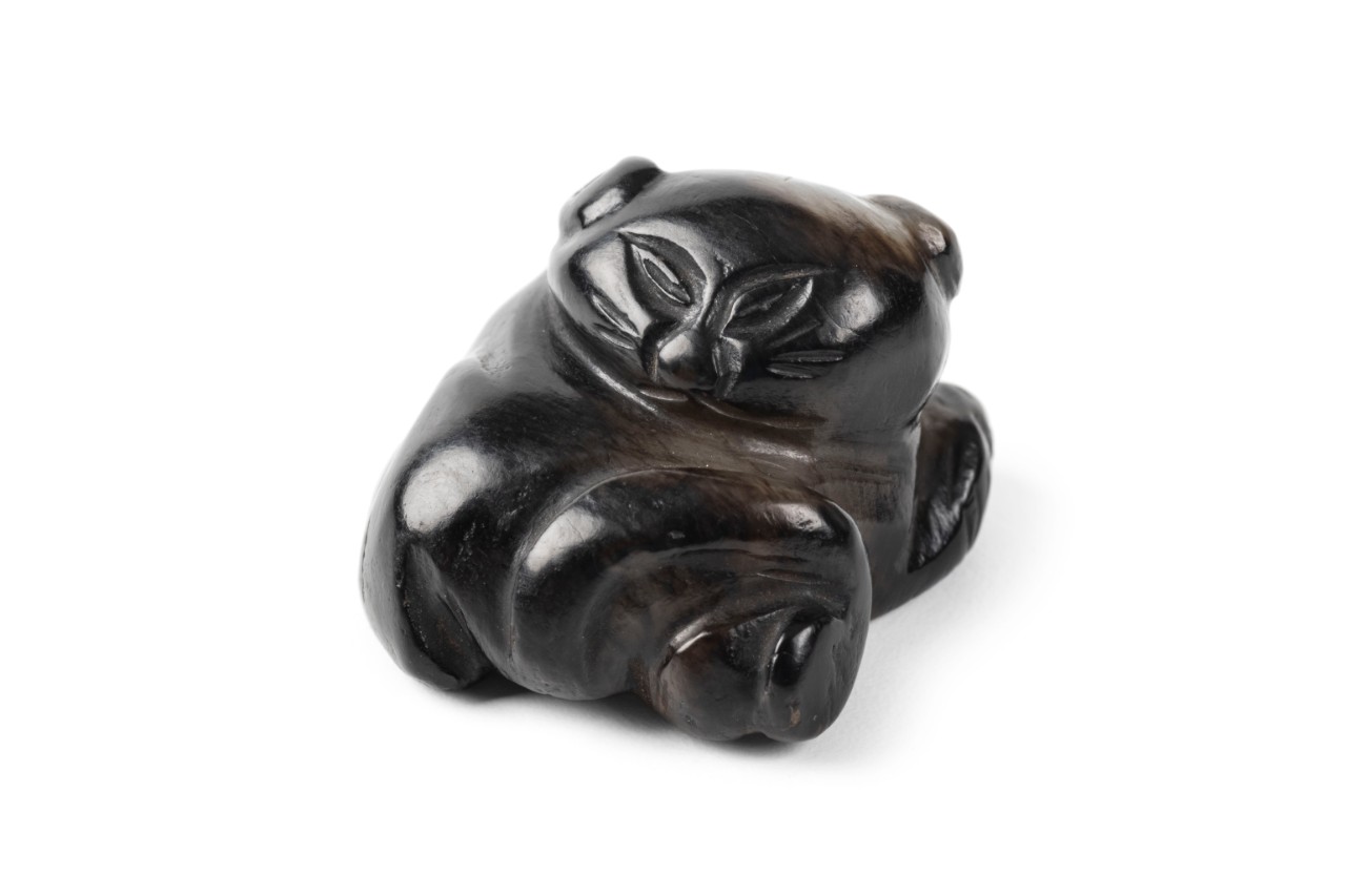 Miniature jade sculpture of cat