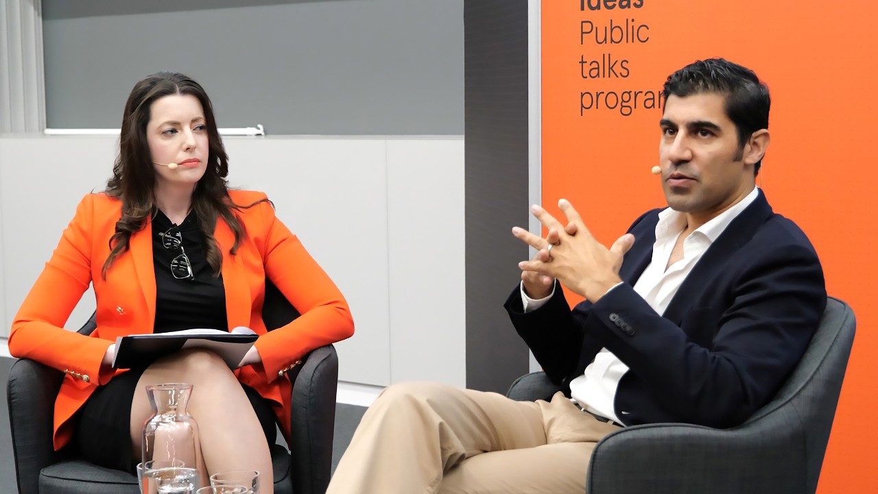 Journalist Siobhán Moran-McFarlane in conversation with Dr Parag Khanna