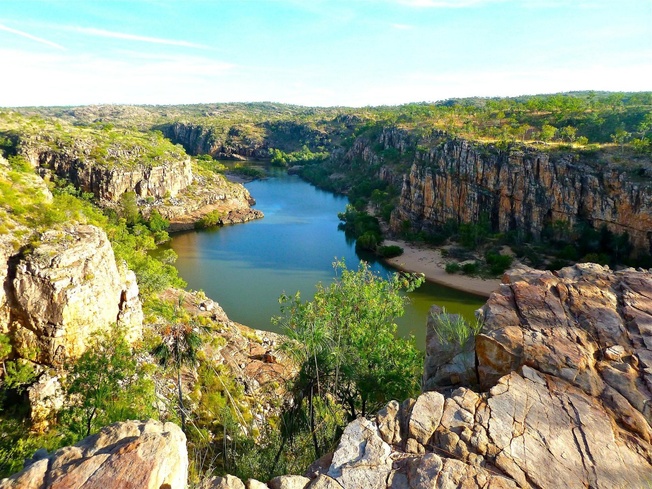Image of a canyon