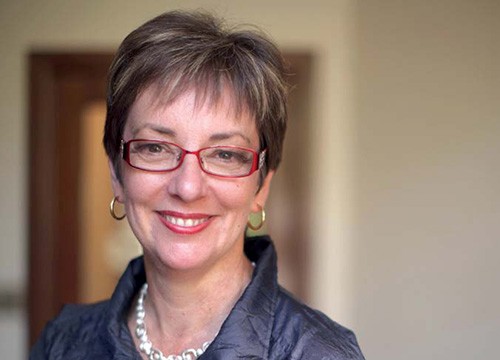 Prof Louise Bar