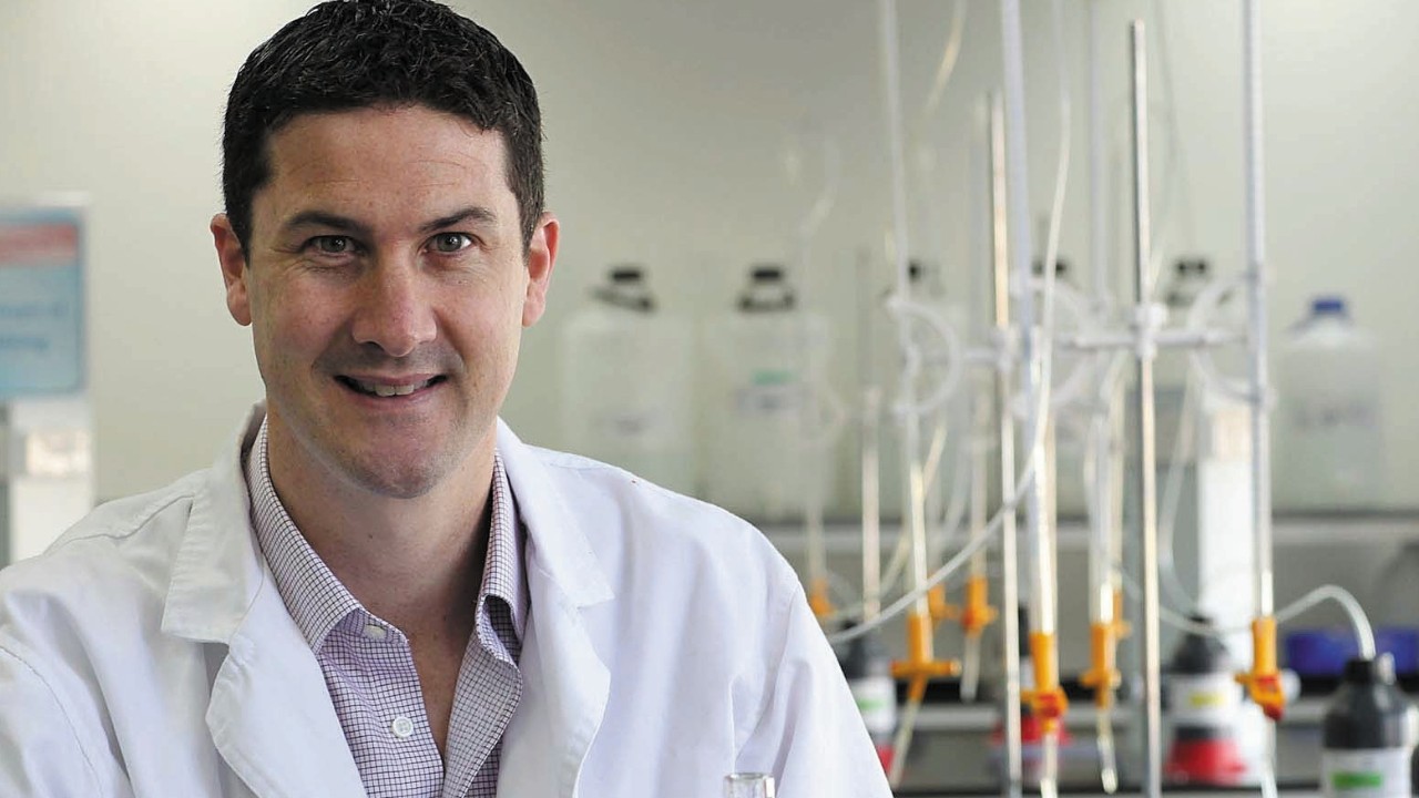 Professor Richard Payne in a laboratory