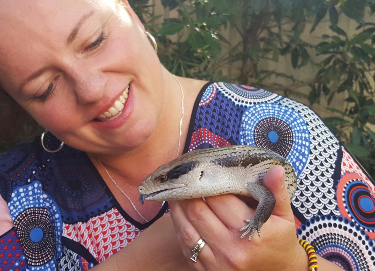 Shannon Foster is a D'harawal Saltwater Knowledge Keeper